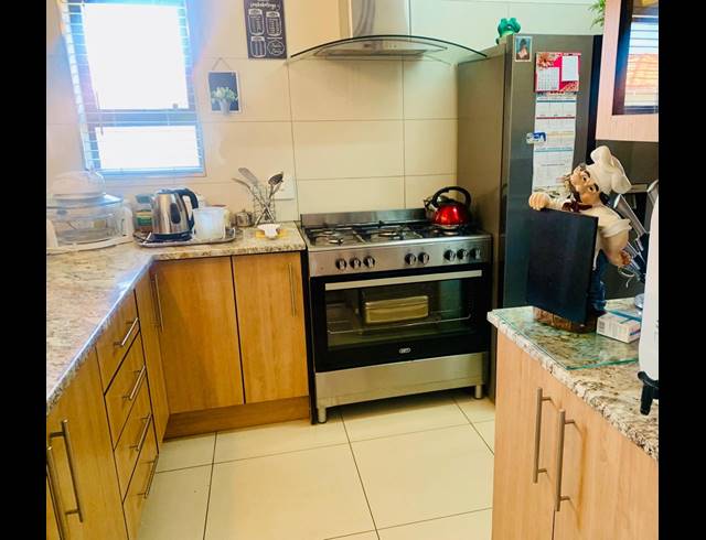 2 BEDROOM RETIREMENT UNIT FOR SALE IN JORDAAN PARK